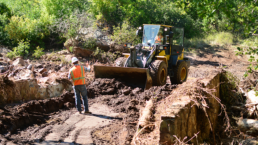 Emergency work along the McClintock Trail