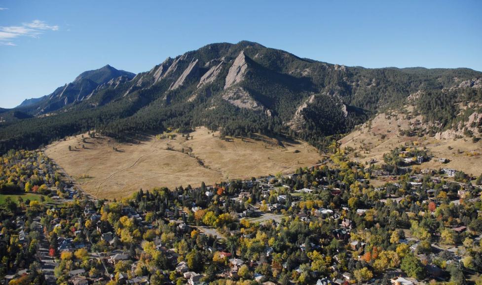 Scenic photo of the Flatirons