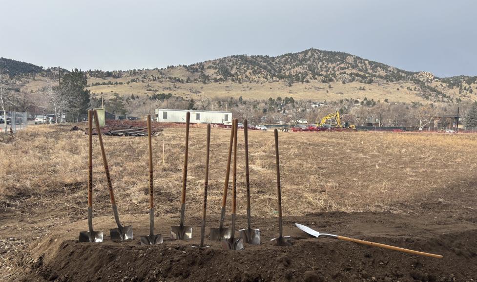 Shovels in the ground at Alpine-Balsam