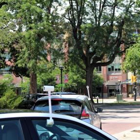 Two cars departing with heat sensors