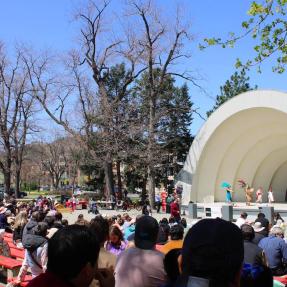 Grupo Folklórico Sabor Latino performing at the Boulder Bandshell as part of BMoCA’s Día del Niño program, April 30, 2022.