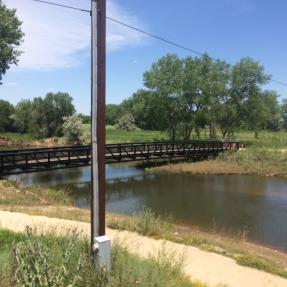 Dirt path near South Boulder Creek bridge