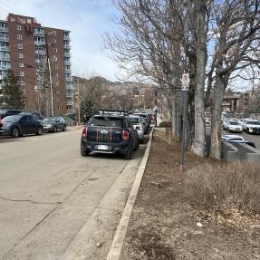 Grandview Avenue. Cars parked next to curb. There is no sidewalk. 